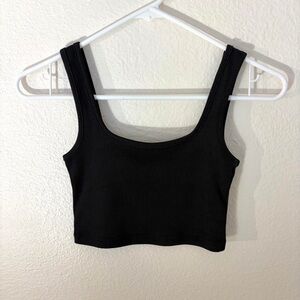 black square neck cropped tank top